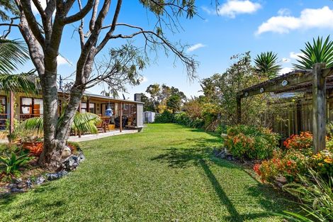 Photo of property in 27 Point Wells Road, Point Wells, Warkworth, 0986