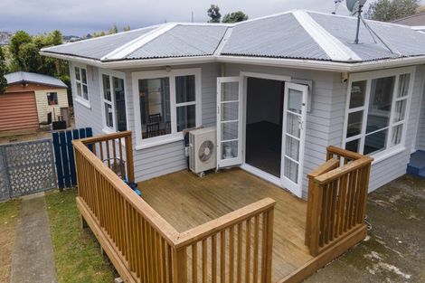 Photo of property in 73 Driver Crescent, Cannons Creek, Porirua, 5024