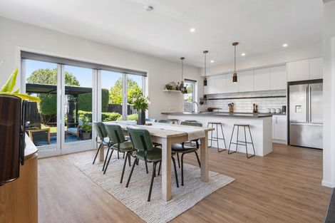 Photo of property in 30 Windermere Road, Papanui, Christchurch, 8053