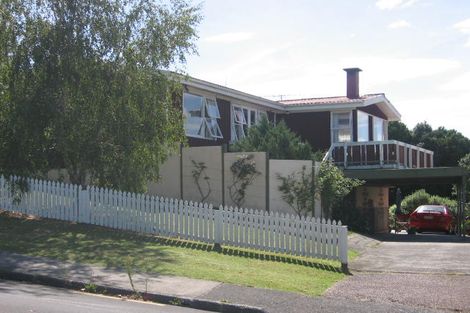 Photo of property in 44 Marlborough Avenue, Glenfield, Auckland, 0629