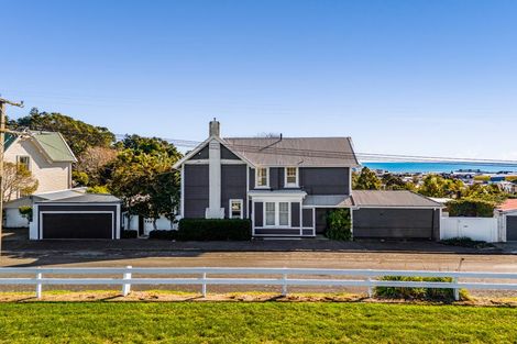 Photo of property in 5 Rogan Street, New Plymouth, 4310