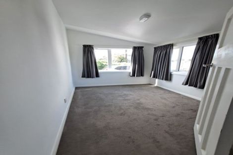 Photo of property in 27 Awatea Street, Ranui, Porirua, 5024