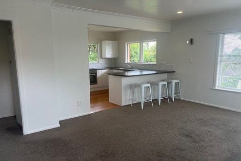 Photo of property in 3/375 Lake Road, Hauraki, Auckland, 0622