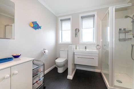 Photo of property in 141 Macandrew Road, South Dunedin, Dunedin, 9012