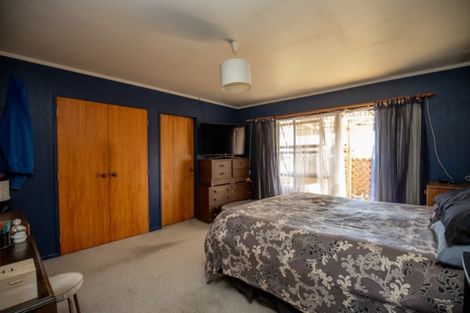 Photo of property in 12 Darlington Street, Ngatea, 3503