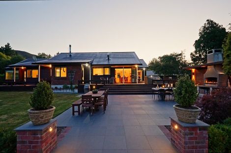 Photo of property in 262b Katherine Mansfield Drive, Whitemans Valley, Upper Hutt, 5371