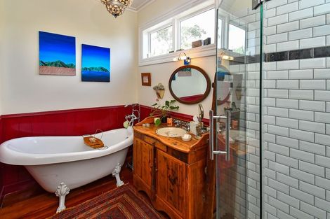 Photo of property in 165 Bombay Road, Bombay, 2675