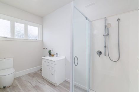 Photo of property in 13 Cuffs Road, Wainoni, Christchurch, 8061