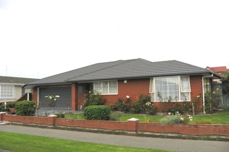 Photo of property in 10 Apollo Place, Papanui, Christchurch, 8052