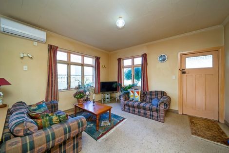 Photo of property in 278 Saint Aubyn Street, New Plymouth, 4310