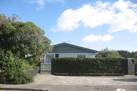 Photo of property in 35 Thornley Street, Titahi Bay, Porirua, 5022