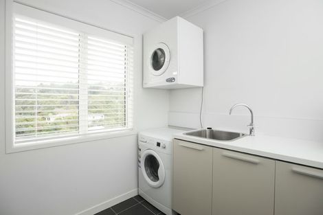 Photo of property in 38 Hawtrey Terrace, Churton Park, Wellington, 6037