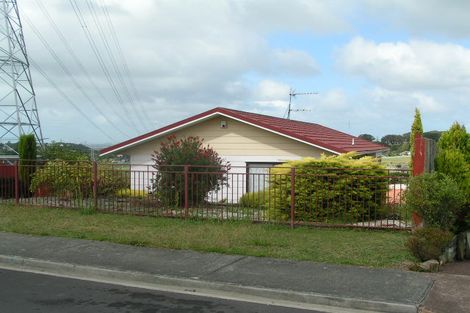Photo of property in 20 Breenagh Place, Massey, Auckland, 0614