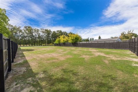 Photo of property in 409 Sawyers Arms Road, Harewood, Christchurch, 8051