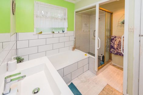 Photo of property in 63 Great North Road, Saint Johns Hill, Whanganui, 4501