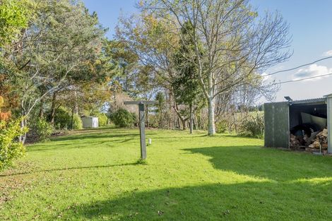 Photo of property in 149 Kawiu Road, Levin, 5510