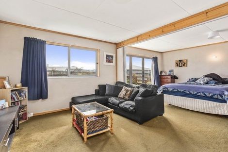 Photo of property in 43 Frye Crescent, Albert Town, Wanaka, 9305