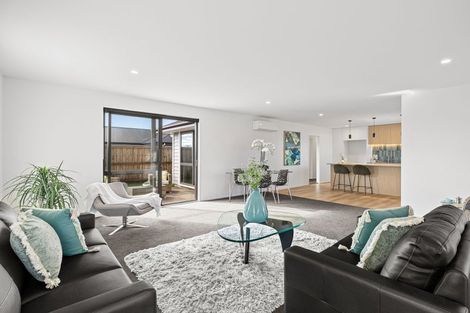 Photo of property in 12 Freeville Place, New Brighton, Christchurch, 8083