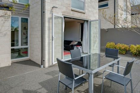 Photo of property in 19 Pavilion Crescent, Hillmorton, Christchurch, 8024