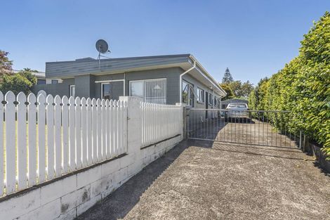 Photo of property in 39 Trelawney Crescent, Westown, New Plymouth, 4310