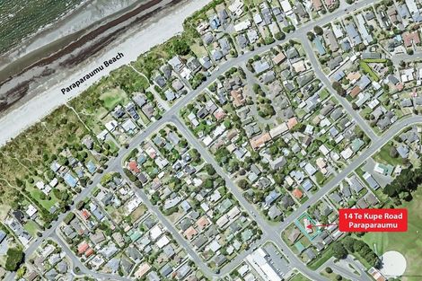 Photo of property in 14 Te Kupe Road, Paraparaumu Beach, Paraparaumu, 5032