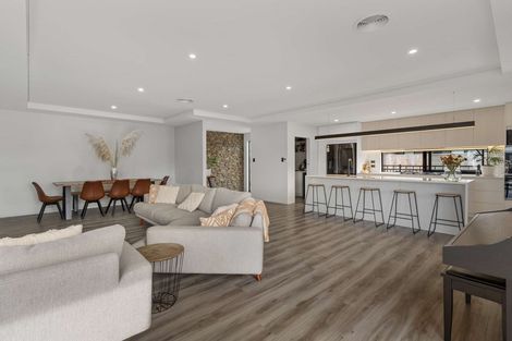 Photo of property in 8 Whitburn Avenue, Halswell, Christchurch, 8025