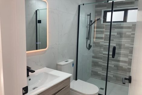 Photo of property in 527c Pakuranga Road, Howick, Auckland, 2010