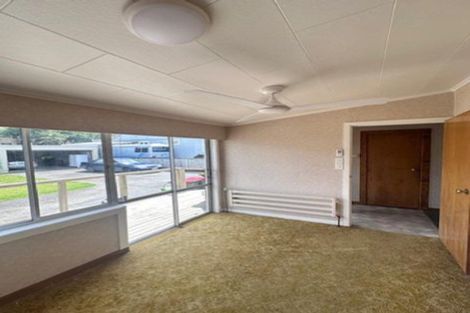 Photo of property in 100 Young Street, New Plymouth, 4310