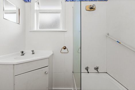 Photo of property in 1099 Cunningham Crescent, Mayfair, Hastings, 4122