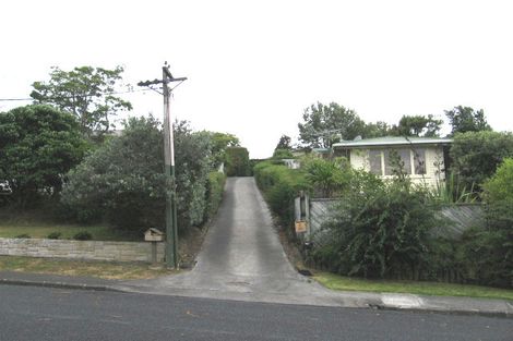 Photo of property in 1/60 Selwyn Crescent, Forrest Hill, Auckland, 0620