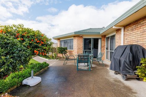 Photo of property in 2 Brunswick Place, Rototuna North, Hamilton, 3210