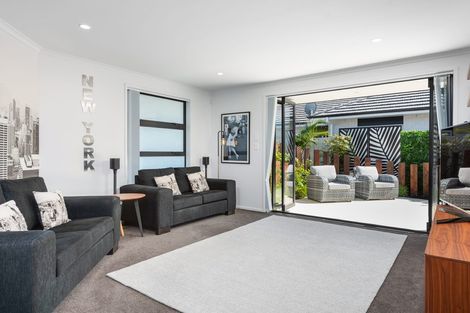 Photo of property in 24 Drabble Crescent, Papamoa Beach, Papamoa, 3118