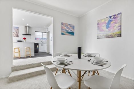 Photo of property in 1/2 Palm Court Drive, Glen Eden, Auckland, 0602