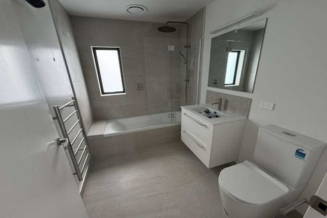 Photo of property in 38 Turtleback Avenue, Whitby, 5024