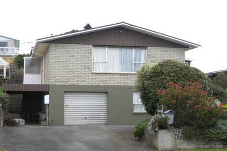 Photo of property in 6 Julian Place, Westown, New Plymouth, 4310