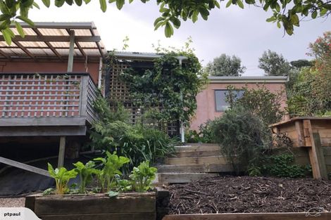 Photo of property in 14 Wellington Road, Surfdale, Waiheke Island, 1081