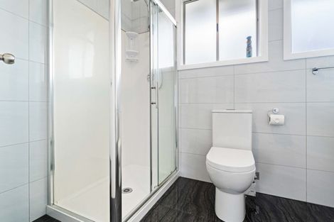 Photo of property in 2 Muir Avenue, Mangere Bridge, Auckland, 2022