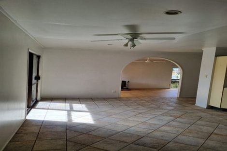 Photo of property in 42 Barnhill Crescent, Pahurehure, Papakura, 2113