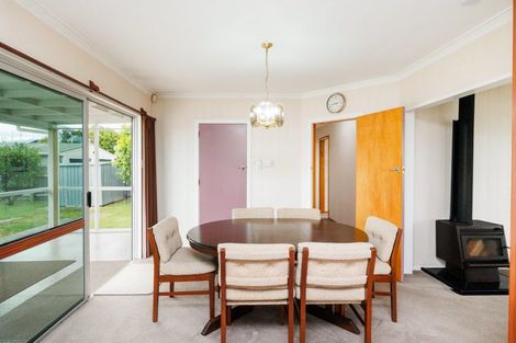Photo of property in 10 Marsden Place, Awapuni, Palmerston North, 4412