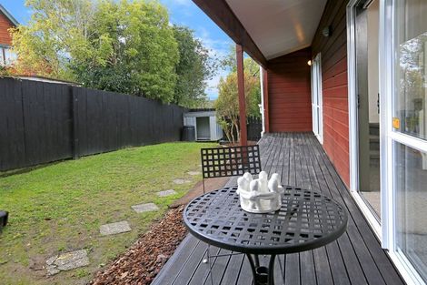 Photo of property in 2/37 Rhinevale Close, Henderson, Auckland, 0612