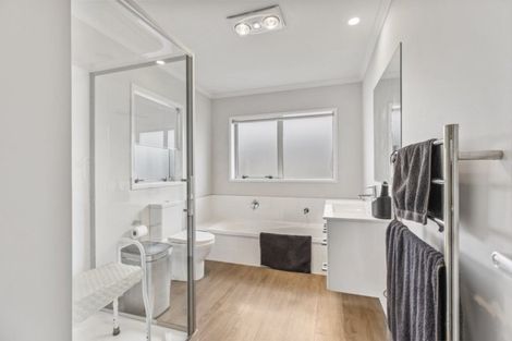 Photo of property in 10 Fuller Street, Papamoa Beach, Papamoa, 3118