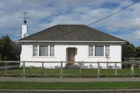 Photo of property in 64 River Road, Masterton, 5810