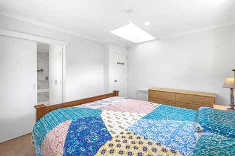 Photo of property in 1/3 Centaurus Road, Cashmere, Christchurch, 8022