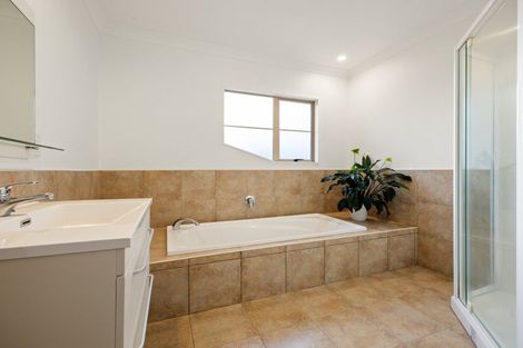 Photo of property in 19 Grace Avenue, Rototuna North, Hamilton, 3210