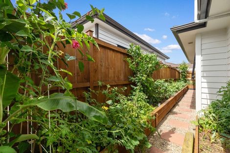 Photo of property in 6 Grandifolia Road, Takanini, 2110