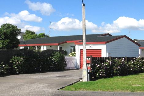Photo of property in 7b Glenhaven Place, Te Atatu Peninsula, Auckland, 0610