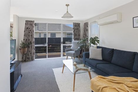 Photo of property in 19 Cotswold Avenue, Bishopdale, Christchurch, 8053