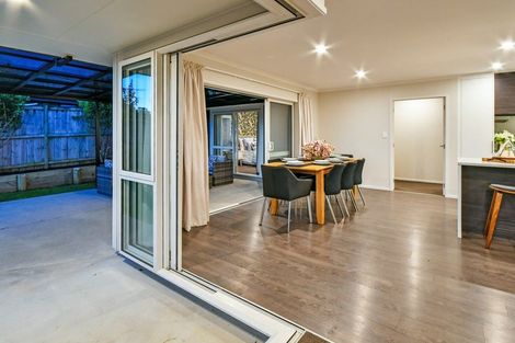 Photo of property in 16 Helenvale Crescent, Pokeno, 2402