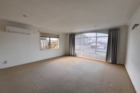 Photo of property in 19 Norm Pellow Drive, Manurewa, Auckland, 2105