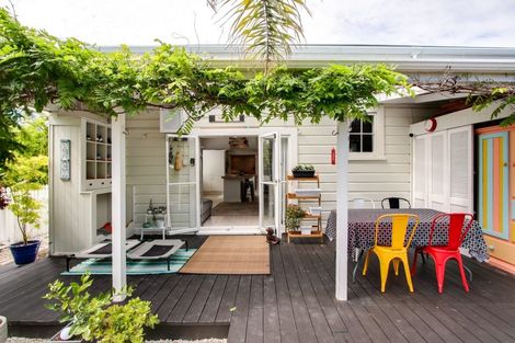 Photo of property in 1 Latham Street, Napier South, Napier, 4110